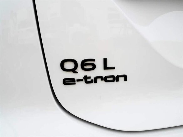 2025 Audi Q6L e-tron, белый, 6200000 рублей - вид 24