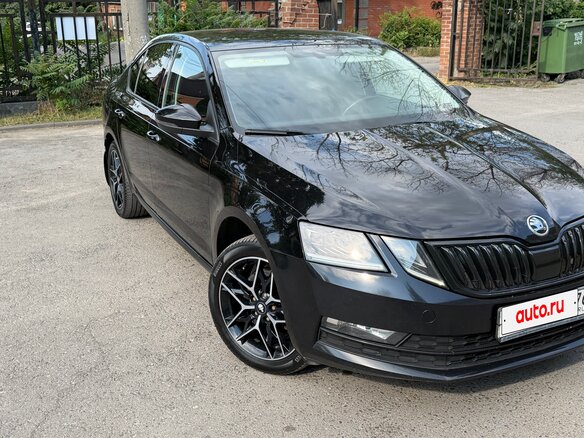 2018 Skoda Octavia III (A7) Рестайлинг, чёрный, 1650000 рублей - вид 2