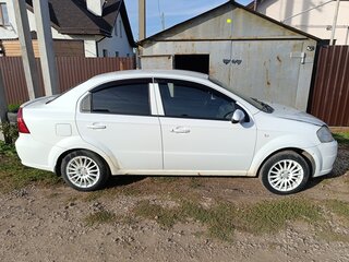 2011 Chevrolet Aveo I Рестайлинг, белый, 280000 рублей, вид 2