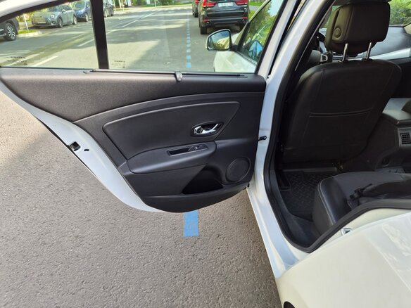 2012 Renault Fluence I, белый, 850000 рублей - вид 22