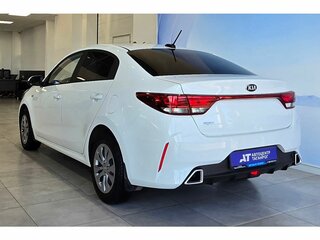 2020 Kia Rio IV Рестайлинг, белый, 1799000 рублей, вид 5