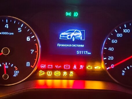 2019 Kia Sportage IV Рестайлинг, белый, 2450000 рублей, вид 5