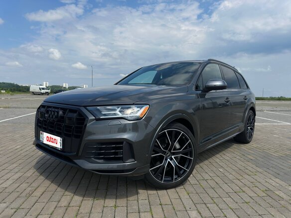 2022 Audi Q7 55 TFSI II (4M) Рестайлинг, серый, 5190000 рублей