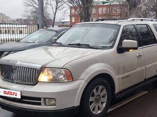 2004 Lincoln Navigator 6-speed II, белый, 905000 рублей, вид 5