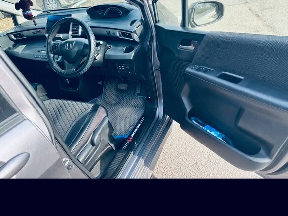 2013 Honda Freed I Рестайлинг, серый, 1050000 рублей - вид 6