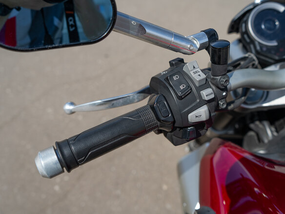 2018 Honda CB 1000R, красный, 820000 рублей - вид 12
