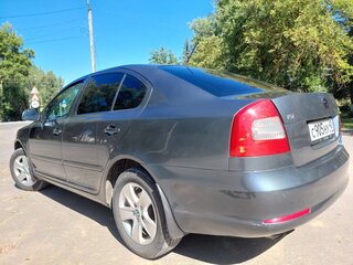 2011 Skoda Octavia II (A5) Рестайлинг, серый, 800000 рублей, вид 5
