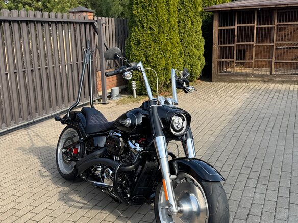 2023 Harley-Davidson Fat Boy, чёрный, 2100000 рублей - вид 1