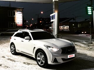 2012 Infiniti FX37 II (S51) Рестайлинг, белый, 2200000 рублей, вид 3