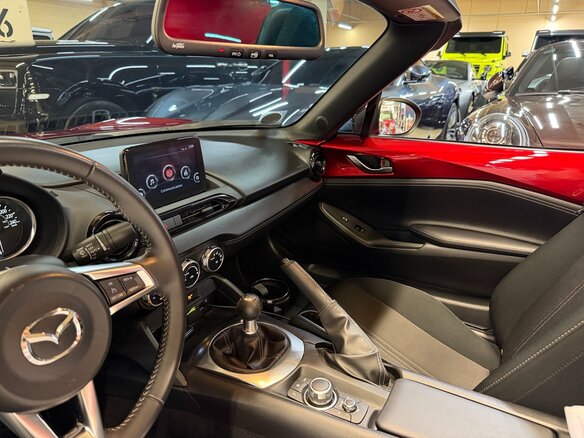 2023 Mazda MX-5 IV (ND), красный, 2900777 рублей - вид 12