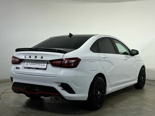 2024 Lada (ВАЗ) Vesta Sportline I Рестайлинг (NG), белый, 1655000 рублей, вид 4