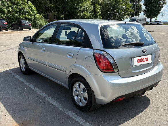 2011 Kia Rio II Рестайлинг, серебристый, 649000 рублей - вид 8