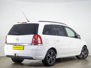 2008 Opel Zafira B Рестайлинг, белый, 699000 рублей, вид 4