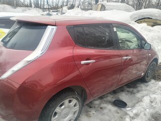 2012 Nissan Leaf I (ZE0/AZE0), пурпурный, 400000 рублей, вид 3