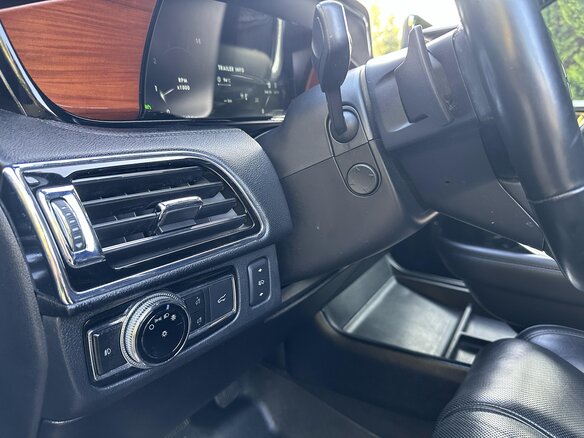 2018 Lincoln Navigator IV, чёрный, 6500000 рублей - вид 15