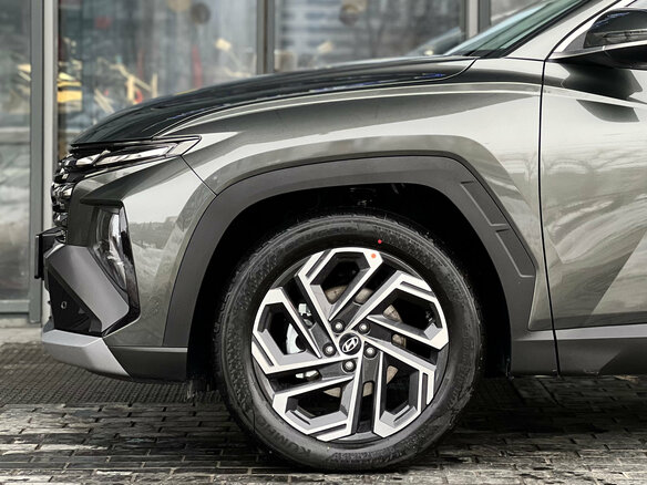 2026 Hyundai Tucson IV Рестайлинг, серый, 4250000 рублей - вид 4