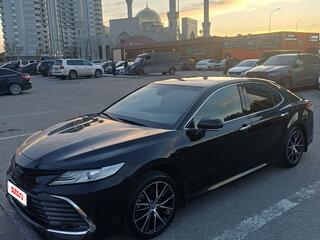 2020 Toyota Camry VIII (XV70), чёрный, 2680000 рублей, вид 1