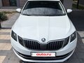 2017 Skoda Octavia III (A7) Рестайлинг, белый, 1000000 рублей