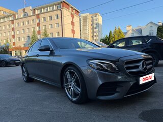 2017 Mercedes-Benz E-Класс 300 V (W213, S213, C238), серый, 3500000 рублей, вид 4