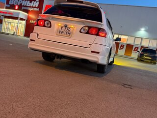 2001 Toyota Caldina II Рестайлинг, белый, 599000 рублей, вид 5