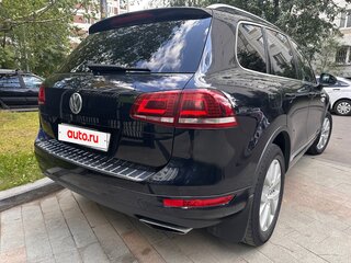 2014 Volkswagen Touareg II, синий, 2400000 рублей, вид 5