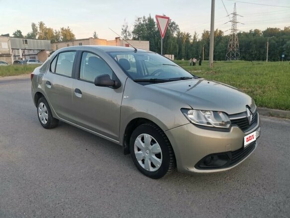 2016 Renault Logan II, бежевый, 450000 рублей