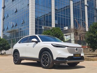 2023 Honda Vezel II, белый, 1913000 рублей, вид 3