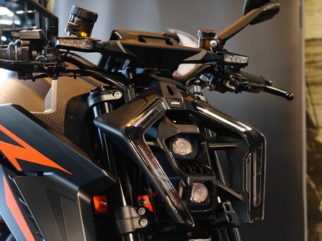2024 KTM 1390 Super Duke R Evo, чёрный, 2299000 рублей, вид 3