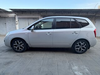 2011 Kia Carens II (UN), серый, 790000 рублей, вид 2