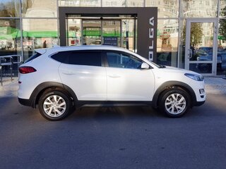 2019 Hyundai Tucson III Рестайлинг, белый, 2280000 рублей, вид 4