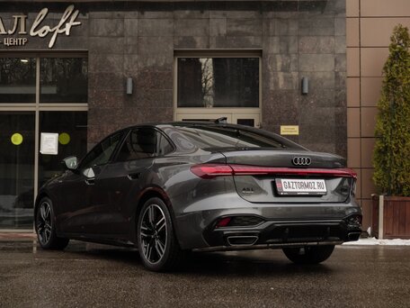 2025 Audi A5 L III (B10), серый, 5599000 рублей, вид 3