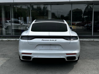 2021 Porsche Panamera Turbo S II Рестайлинг, белый, 17490000 рублей, вид 5