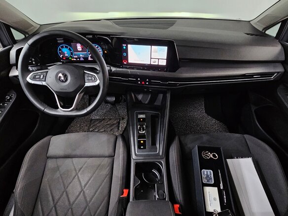 2022 Volkswagen Golf VIII, серый - вид 7