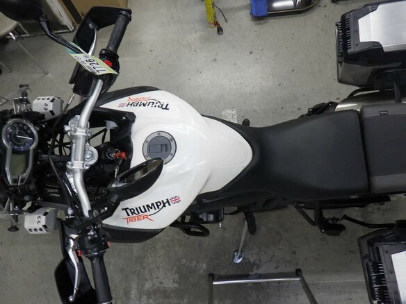 2012 Triumph Tiger 800, белый, 799000 рублей - вид 10