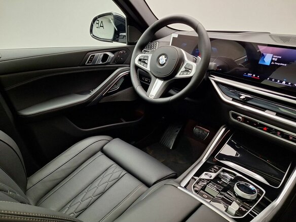2026 BMW X6 40i III (G06) Рестайлинг, синий, 16350000 рублей - вид 9
