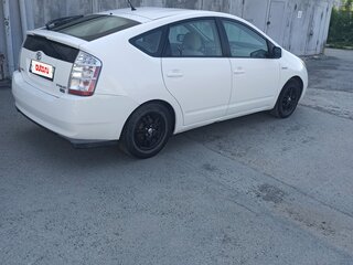 2008 Toyota Prius II Рестайлинг (XW20), белый, 690000 рублей, вид 3