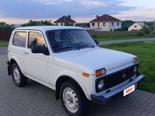 2011 Lada (ВАЗ) 2121 (4x4) I Рестайлинг, белый, 420000 рублей, вид 3