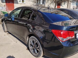 2012 Chevrolet Cruze I Рестайлинг, чёрный, 700000 рублей, вид 3