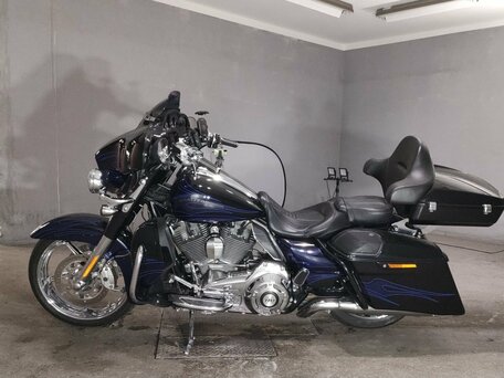 2016 Harley-Davidson CVO Street Glide, синий, 1450000 рублей, вид 2