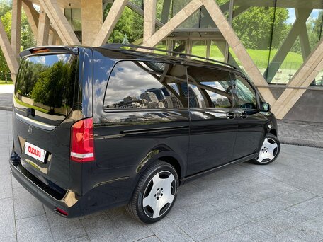 2023 Mercedes-Benz V-Класс Long 300 d длинный III (W447) Рестайлинг, чёрный, 7980000 рублей, вид 3