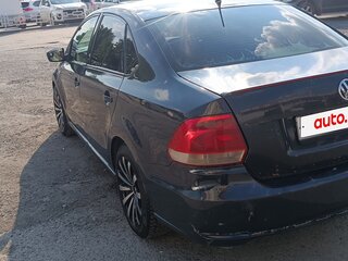 2013 Volkswagen Polo V, чёрный, 484999 рублей, вид 3