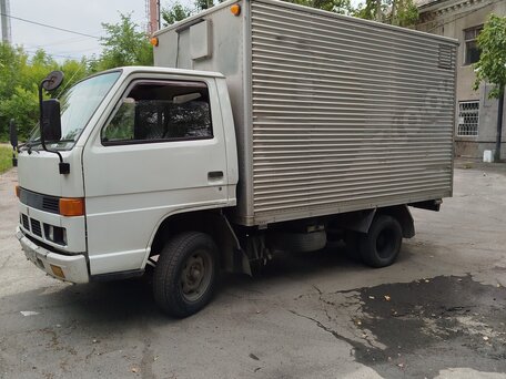 1988 Isuzu Elf (N-series), белый, 450000 рублей, вид 3