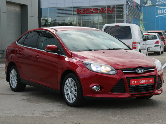 2012 Ford Focus III, красный - вид 2