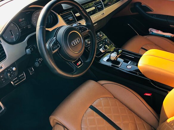 2016 Audi S8 III (D4) Рестайлинг, чёрный, 7999999 рублей - вид 5