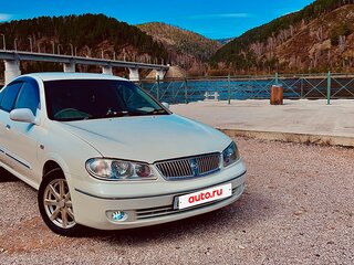 2004 Nissan Bluebird Sylphy I (G10), белый, 580000 рублей, вид 4