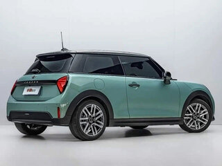 2025 Mini Hatch C IV (F65/F66/J01), зелёный, 3503124 рублей, вид 4