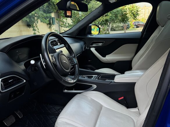 2017 Jaguar F-Pace S I, синий, 3000000 рублей - вид 5