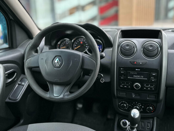 2017 Renault Duster I Рестайлинг, серебристый, 869000 рублей - вид 13