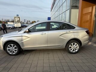 2026 Lada (ВАЗ) Vesta I Рестайлинг (NG), серебристый, 1875000 рублей, вид 3