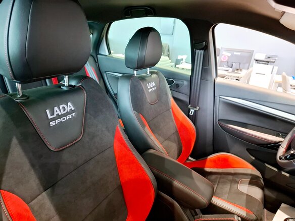 2026 Lada (ВАЗ) Vesta Sport I Рестайлинг (NG), серебристый, 2407000 рублей - вид 5